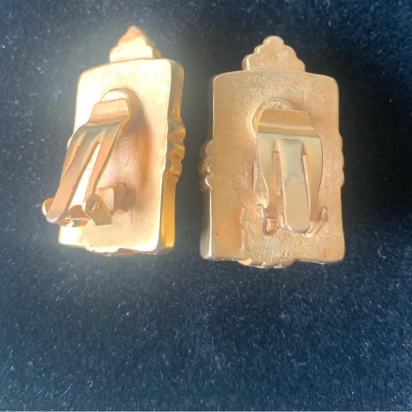 Thailand Designed Necklace & Earrings Set | Peach - Picture 3 of 6